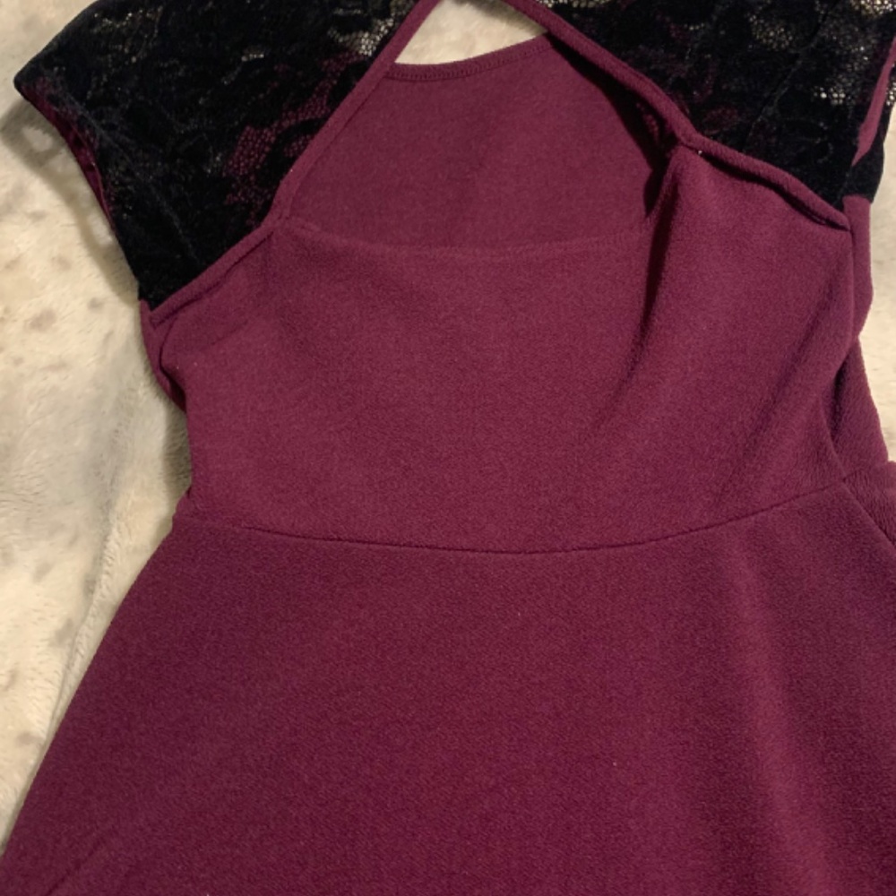 Dress - Picture 3 of 4